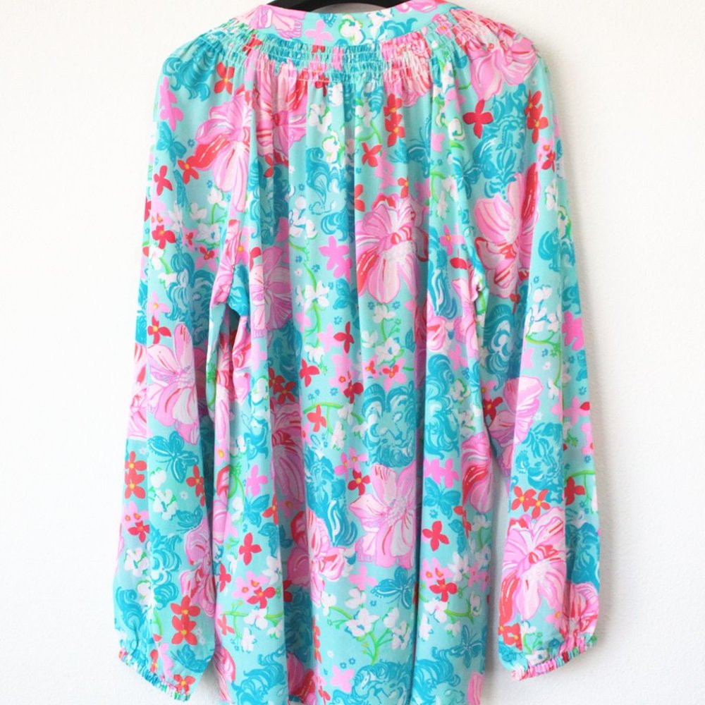 New Lilly Pulitzer Elsa Silk Top, Luscious Lions - Picture 2 of 6